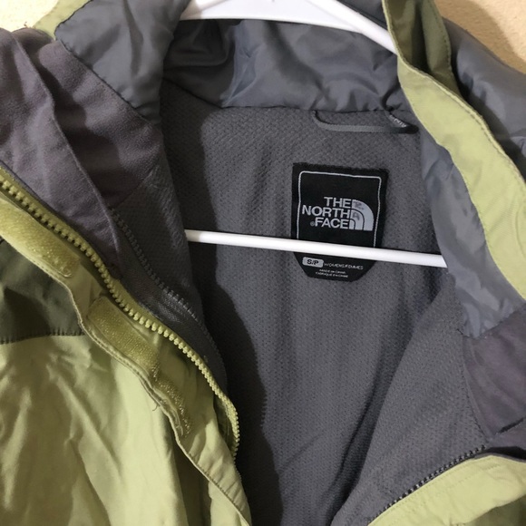 Green insulated north face jacket with hood womens - Picture 3 of 4